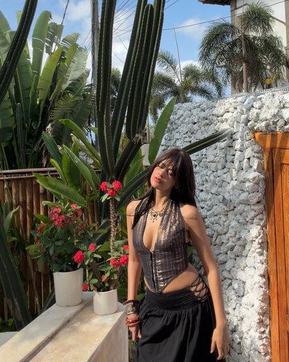 Aaila! Halter Top | Bijli