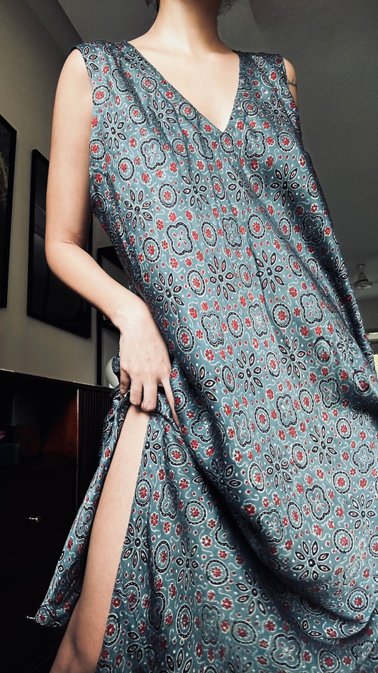 Nagma Maxi | Vegan Silk