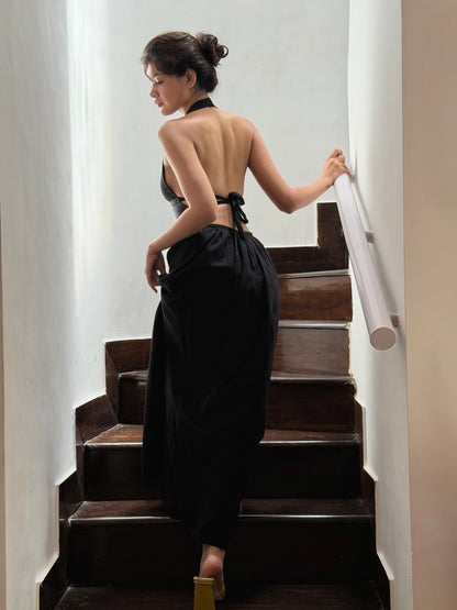 Pairipona Backless Handloom Cotton Maxi Dress